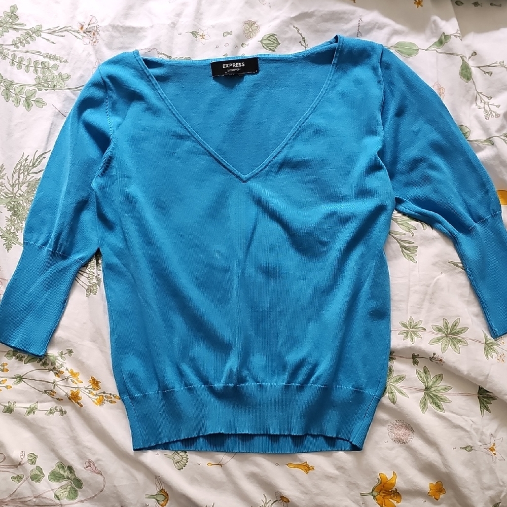 Express Women’s V-Neck Sweater in Turquoise Blue